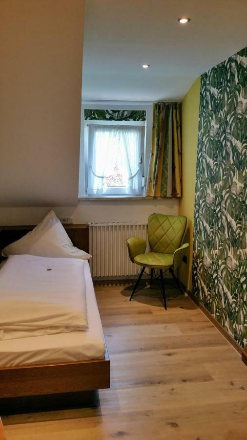 Land-Gut Hotel Zur Bruecke Garni Дрольсгаген Екстер'єр фото